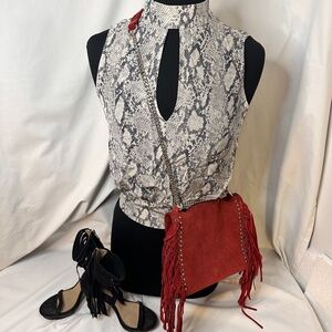 FRAME DENIM Snake-print 100% Silk Top